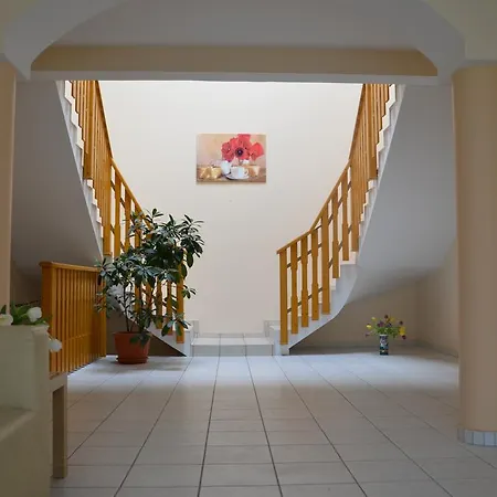 Apartment Zala *